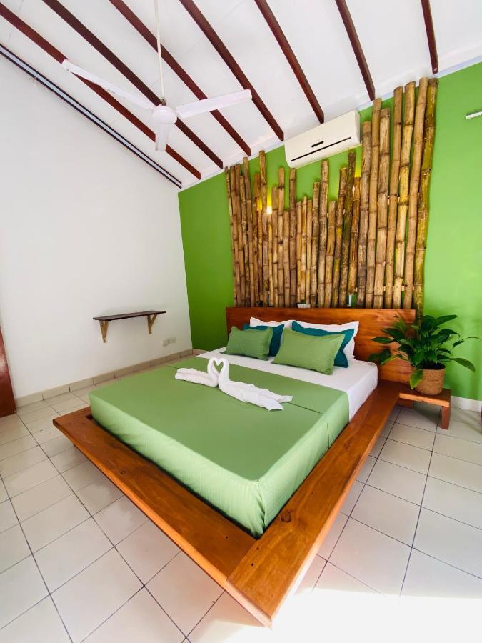 Hotel Surf N Spice - Hiriketiya Dikwella Sur Exterior foto